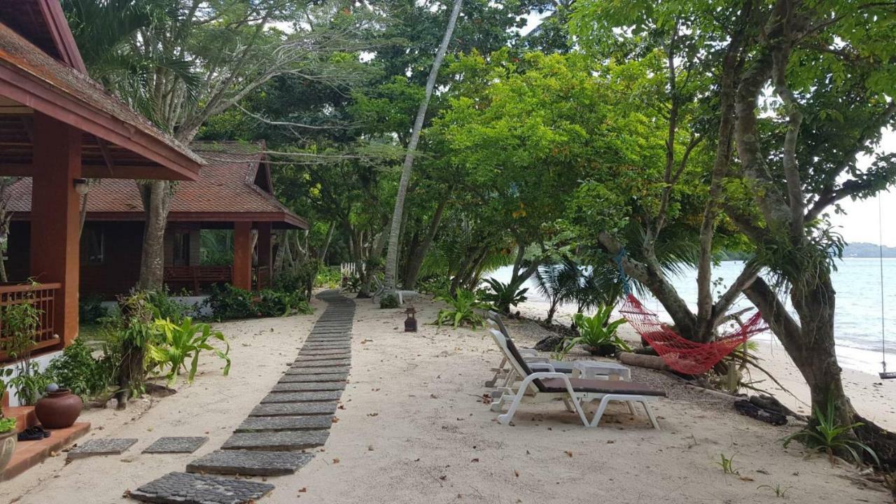 Baan Mai Beachfront Lone Island Phuket المظهر الخارجي الصورة