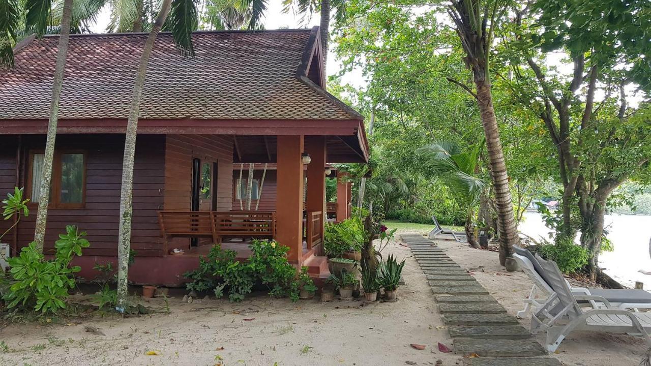 Baan Mai Beachfront Lone Island Phuket المظهر الخارجي الصورة